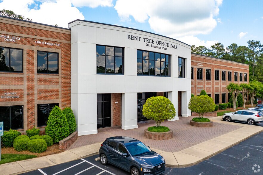 More Photos Of 701 Exposition Pl, Raleigh Medical For Lease