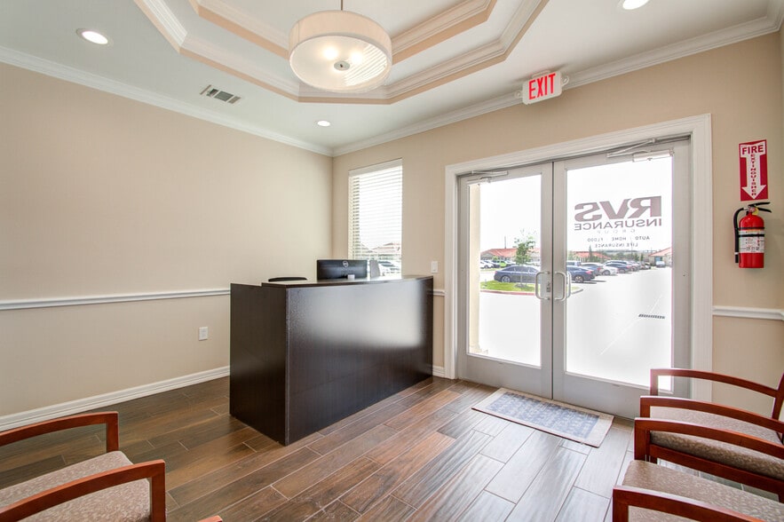 More Photos Of 2743 Smith Ranch Rd, Pearland Coworking Space