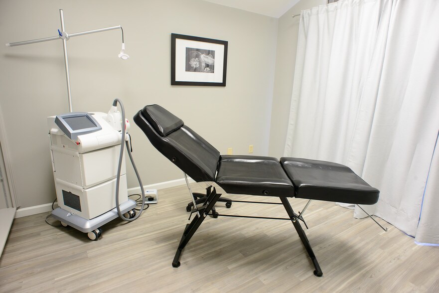 More Photos Of 711 W 38th St, Austin Unknown For Lease