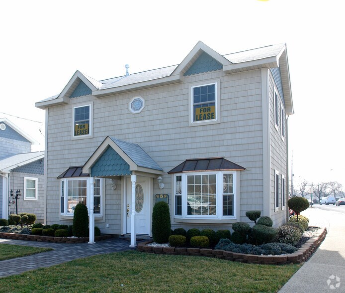 More Photos Of 328 Maple Pl, Keyport Office For Lease