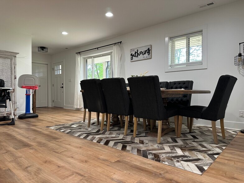 More Photos Of 10931 Telegraph Rd, Erie Flex For Sale