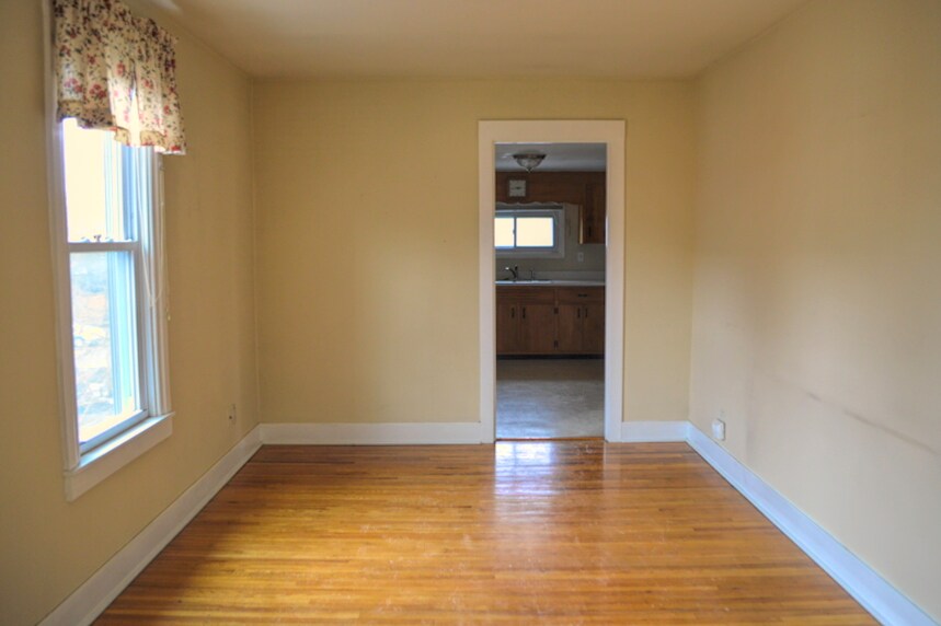 More Photos Of , Batavia Unknown For Sale