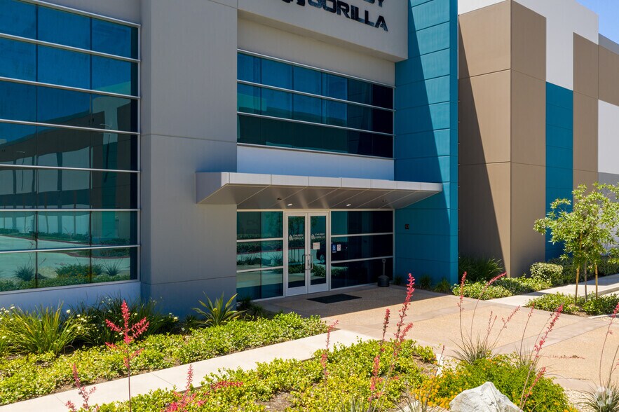 More Photos Of 4260 N Harbor Blvd, Fullerton Unknown For Lease