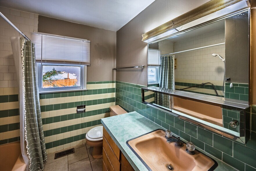 More Photos Of 404 10th St, Wheatland Apartments For Sale