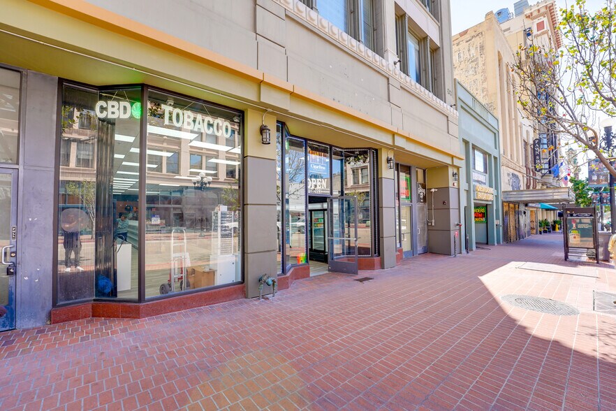 More Photos Of 951-955 5th Ave, San Diego Storefront Retail Residential For Lease