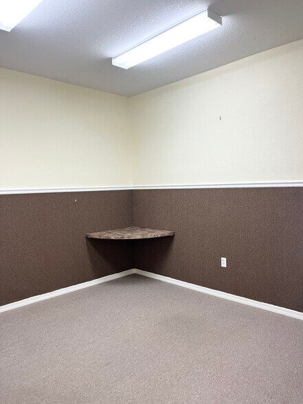 More Photos Of 700-706 State Road 60 E, Lake Wales Medical For Lease