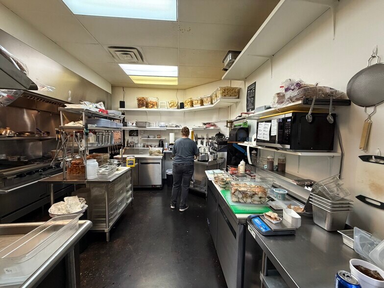 More Photos Of 615 Mena St, Mena Restaurant For Sale