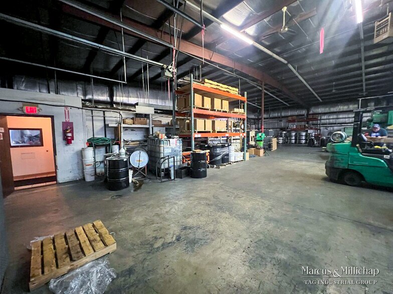 More Photos Of 6560 Revlon Dr, Belvidere Warehouse For Sale