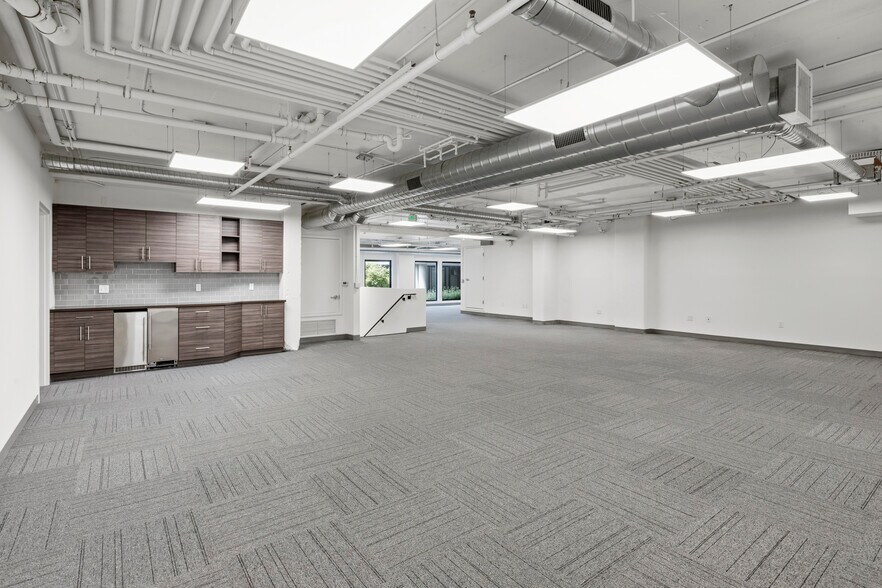 More Photos Of 1717 17th St, San Francisco Apartments For Lease
