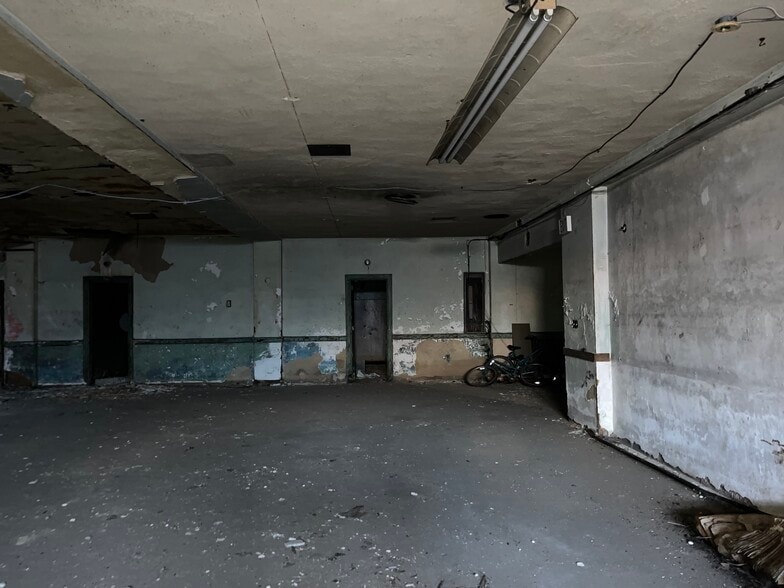 More Photos Of 307 E Airy St, Norristown Warehouse For Sale