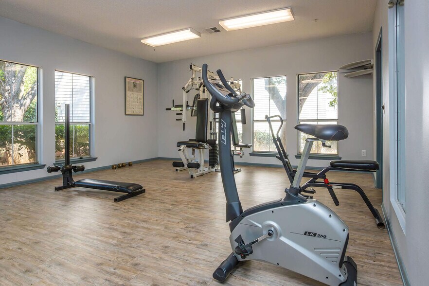 More Photos Of 5816 Covington Hwy, Decatur Apartments For Sale