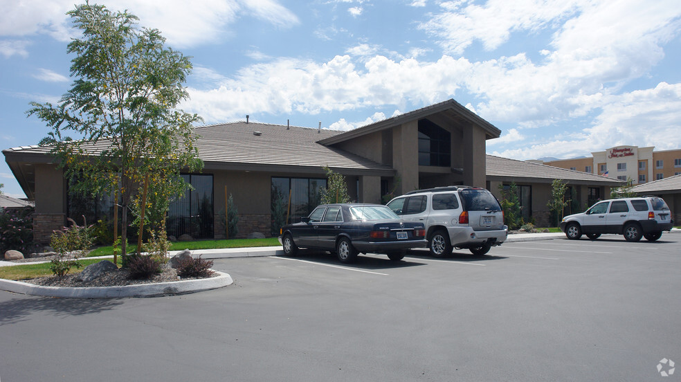 Primary Photo Of 10587 Double R Blvd, Reno Medical For Lease