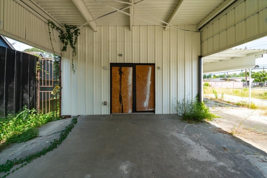 More Photos Of 741 McDaniel St, Houston Land For Sale