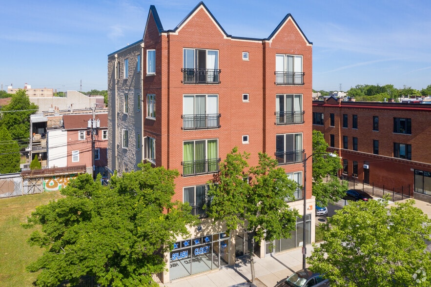 Primary Photo Of 900 S Western Ave, Chicago Apartments For Lease