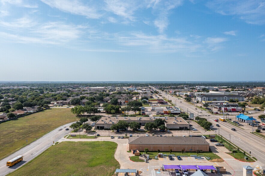 More Photos Of 5750 Rufe Snow Dr, North Richland Hills Office For Lease