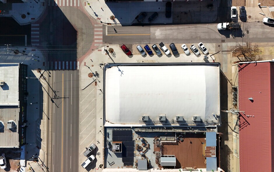 More Photos Of 801 N Broadway Ave, Oklahoma City Storefront Retail Office For Sale