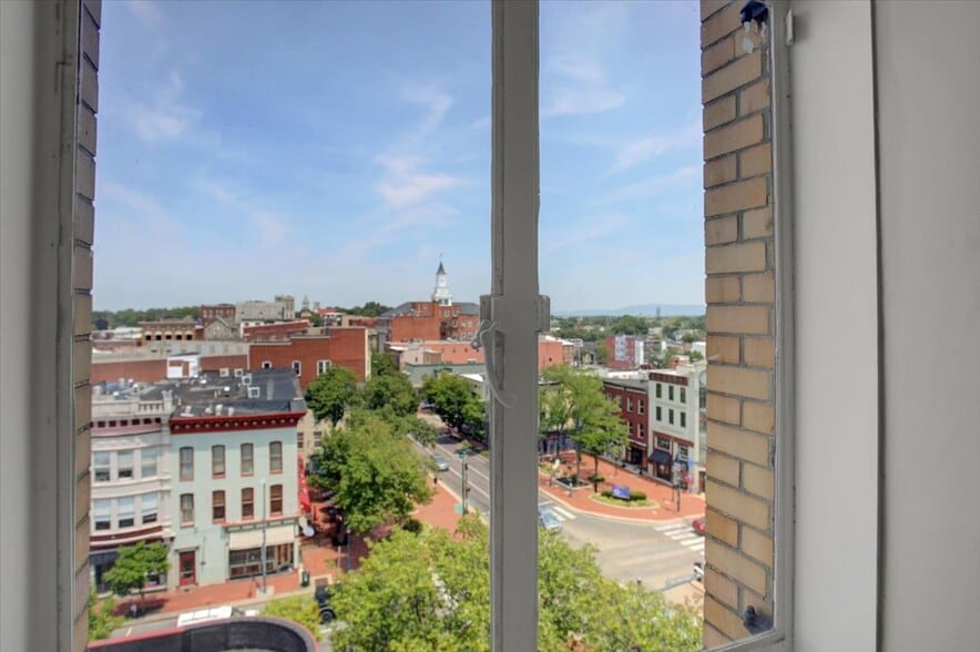 More Photos Of 5 Public Sq, Hagerstown Loft Creative Space For Lease