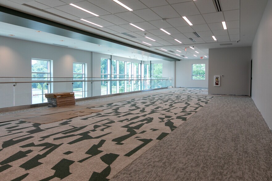 More Photos Of 1425 E Glendale Blvd., Valparaiso Healthcare For Lease