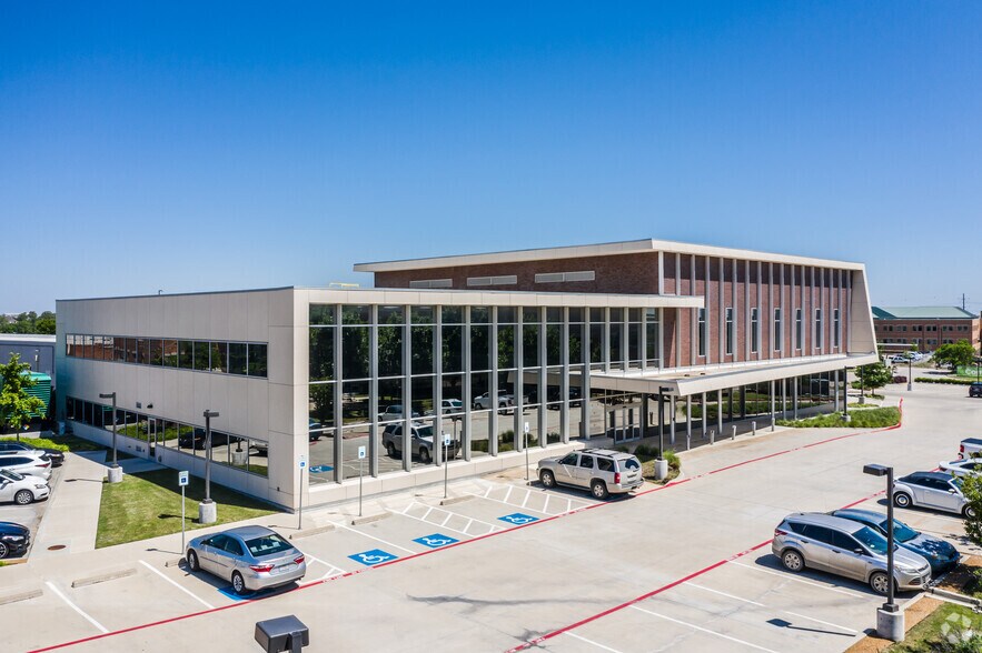 More Photos Of 1125 Raintree Cir, Allen Medical For Lease