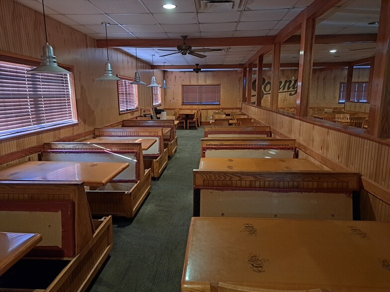 More Photos Of 3120 S US Highway 1, Fort Pierce Restaurant For Lease