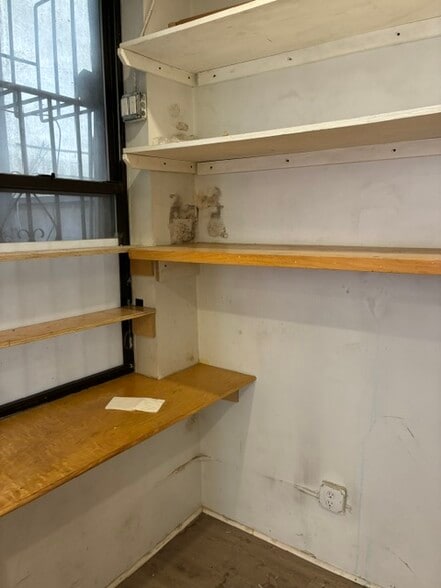More Photos Of 29 Essex St, New York Apartments For Lease