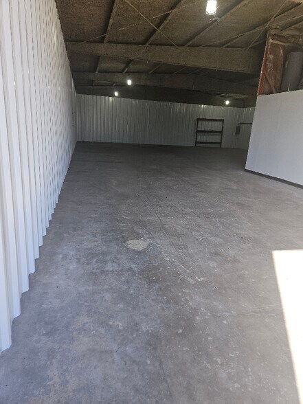 More Photos Of 10018 Tanner Rd, Houston Manufacturing For Sale