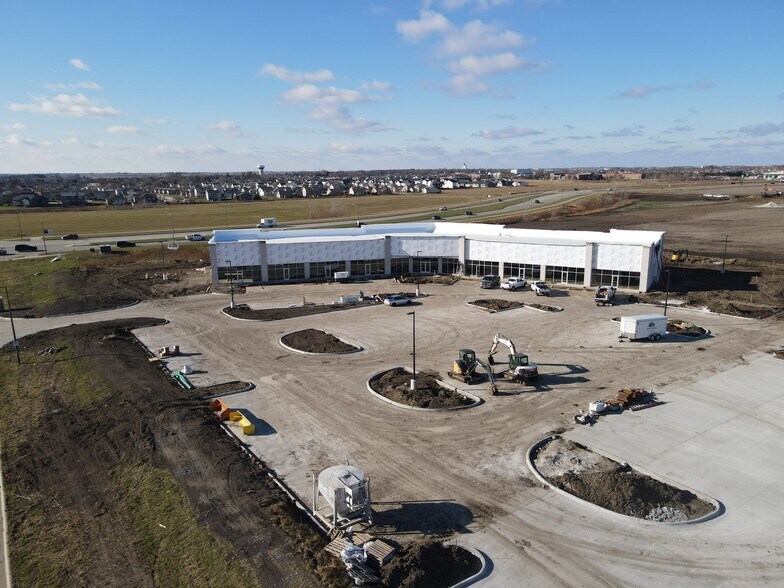 More Photos Of 1105 SE Pleasant View Dr, Waukee General Retail For Lease