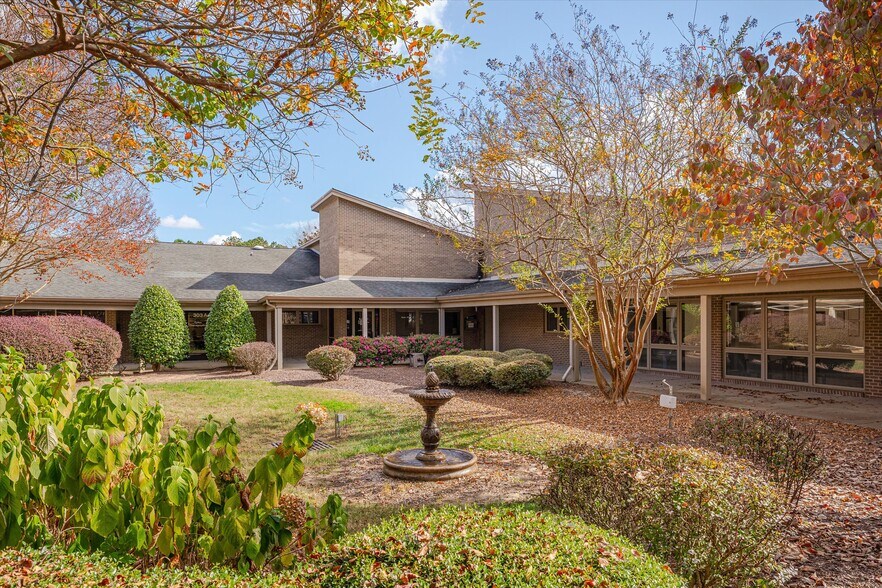 More Photos Of 2609 N Duke St, Durham Office For Lease
