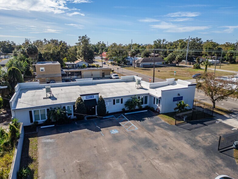 More Photos Of 3411 N 29th St, Tampa Office For Sale