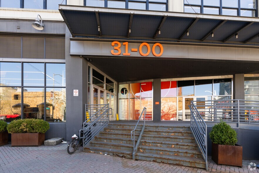 More Photos Of 31-00 47th Ave, Long Island City Industrial For Lease