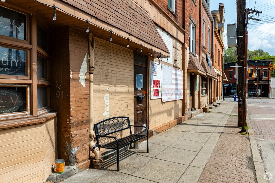 More Photos Of 139-141 Howard St, Pittsburgh General Retail For Lease