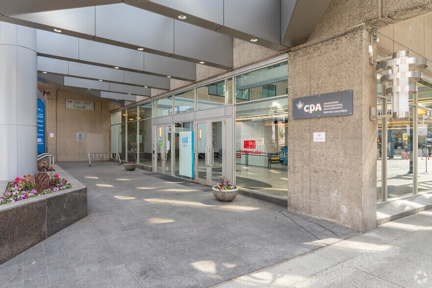 More Photos Of 555 W Hastings St, Vancouver Office For Lease
