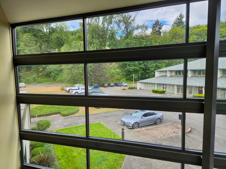 More Photos Of 13975 Interurban Ave S, Tukwila Office For Lease