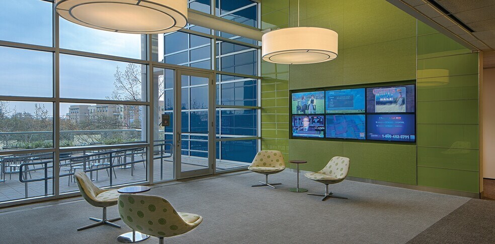 More Photos Of 20 Greenway Plz, Houston Office For Lease