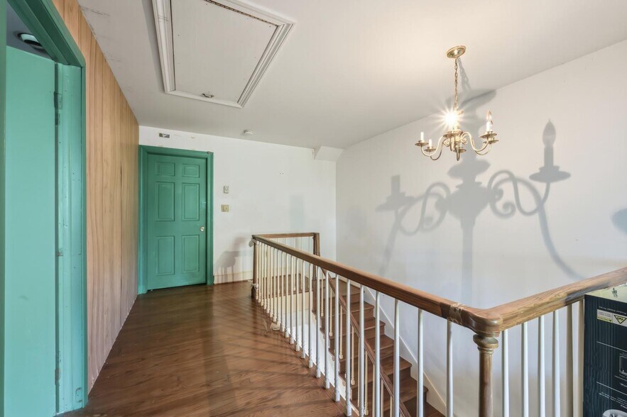 More Photos Of 6 N Washington St, Easton Restaurant For Sale