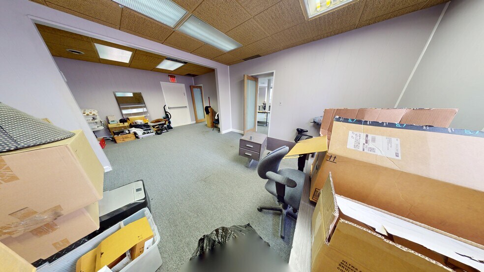 More Photos Of 301 Hoboken Rd, Carlstadt Storefront Retail Office For Sale