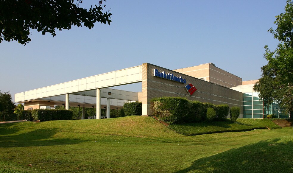More Photos Of 5725 W US Hwy 290 Service Rd, Austin Office For Lease