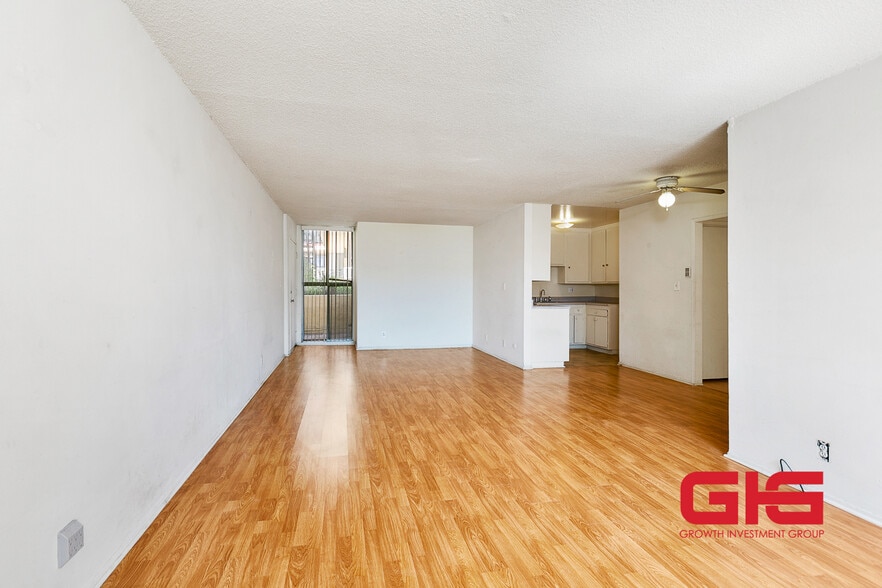 More Photos Of 4121 Marmion Way, Los Angeles Apartments For Sale