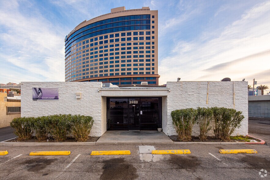 More Photos Of 3640 S Highland Dr, Las Vegas Unknown For Lease