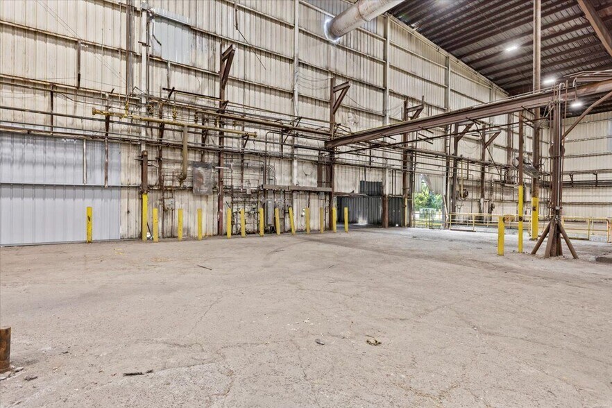 More Photos Of 1230 Pottertown Rd, Midway Distribution For Sale