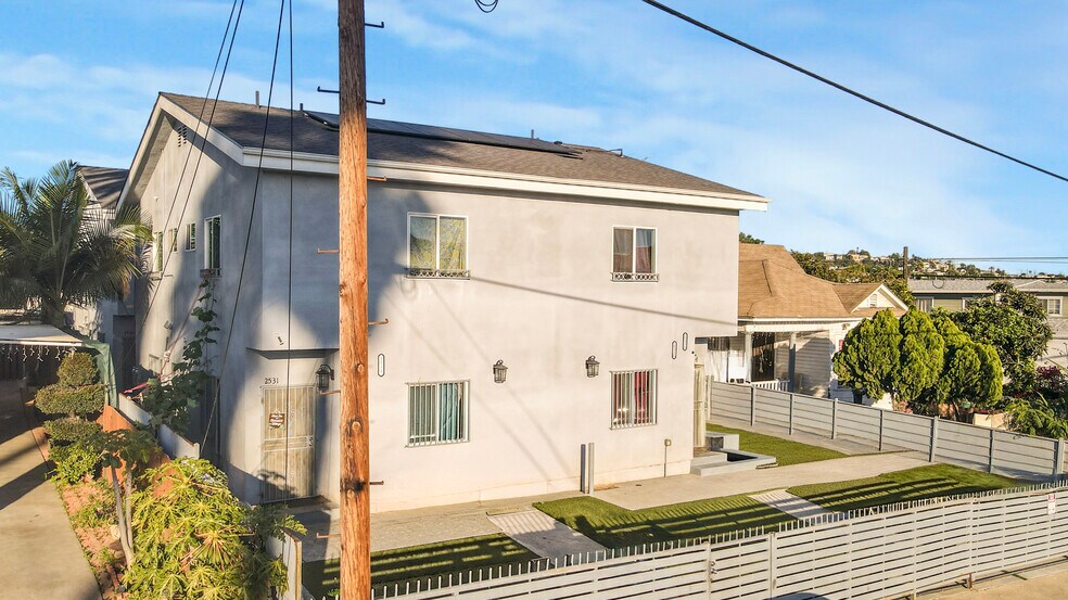 More Photos Of 2531 Folsom St, Los Angeles Apartments For Sale