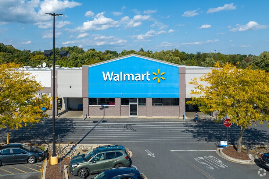 More Photos Of 303-337 E Ridgeville Blvd, Mount Airy Unknown For Lease