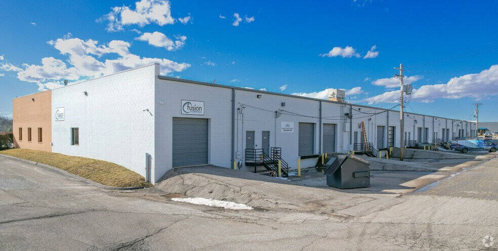 More Photos Of 1232-1254 Hanley Industrial Ct, Brentwood Flex For Lease