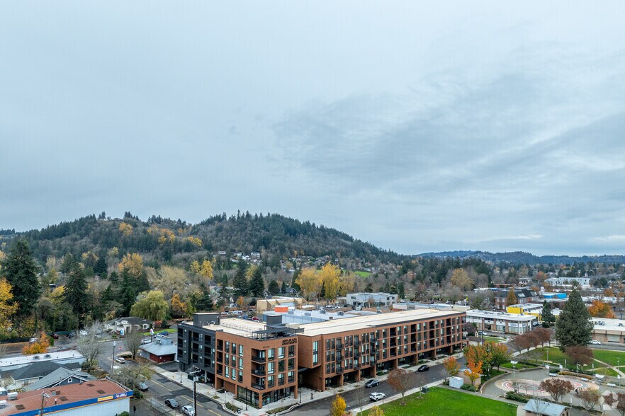 More Photos Of 492 NE 2nd St, Gresham Apartments For Lease