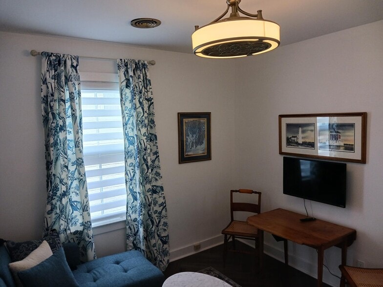 More Photos Of 119 Water St, Stonington Apartments For Sale