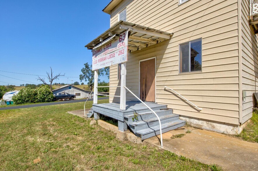 More Photos Of 7672 S Shingle Rd, Shingle Springs General Retail For Sale