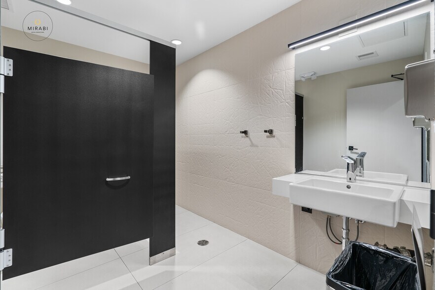 More Photos Of 20020B 84 Av, Langley Medical For Sale