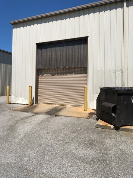 More Photos Of 302 Alabama St, Auburn Flex For Lease