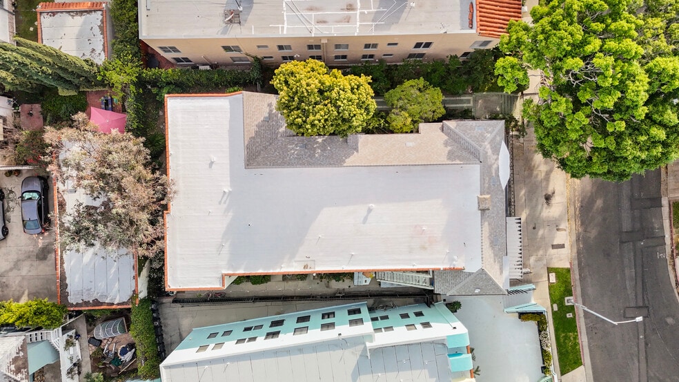 More Photos Of 728 S Genesee Ave, Los Angeles Apartments For Sale