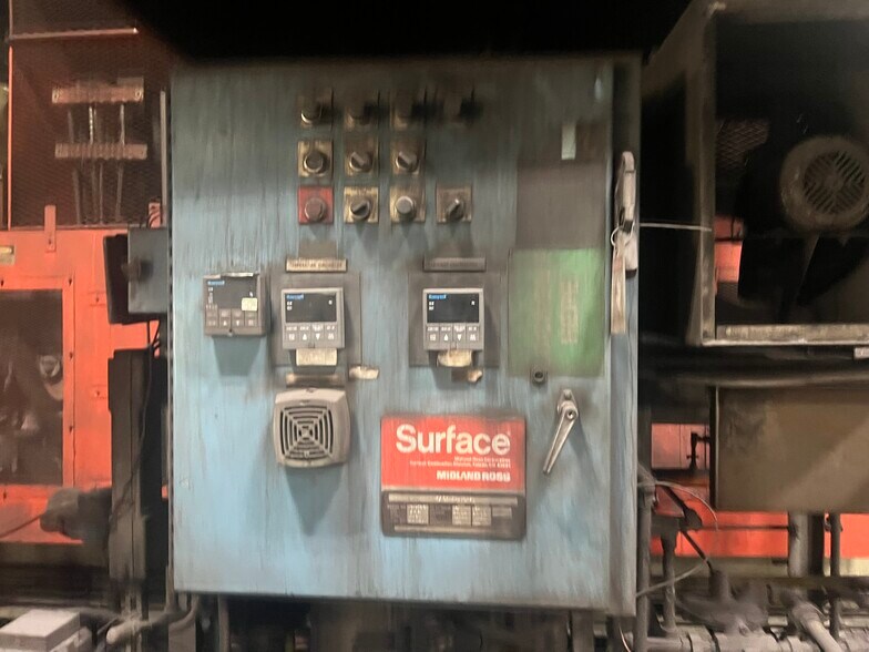 More Photos Of 400 S Gray St, Albany Manufacturing For Sale